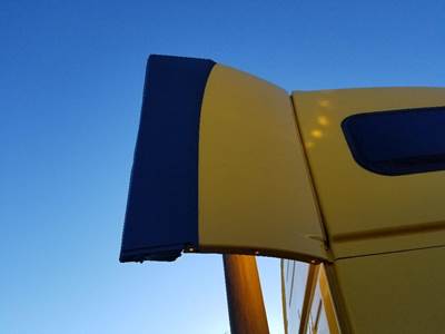 Volvo VNL Right Sleeper Fairing