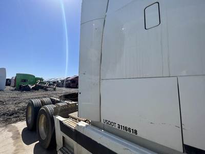 Volvo VNL Right Sleeper Fairing