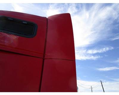 Volvo VNL Left Sleeper Fairing