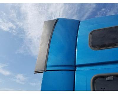 Volvo VNL Right Sleeper Fairing
