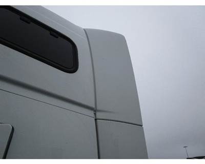 Volvo VNL Left Sleeper Fairing