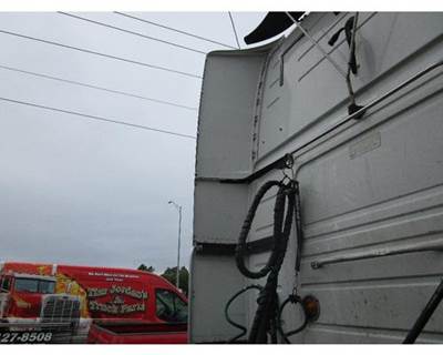 Volvo VNL Left Sleeper Fairing