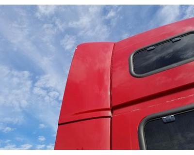 Volvo VNL Right Sleeper Fairing
