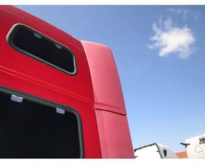 Volvo VNL Left Sleeper Fairing