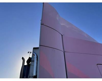 Volvo VNL Right Sleeper Fairing