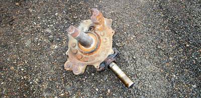 USED FRONT RIGHT SPINDLE OFF OF A FREIGHTLINER.
P/N: 680332