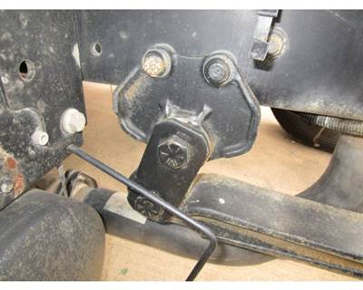 International 7400 Right Spring Hanger