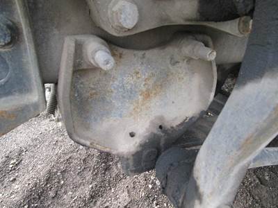 International 9100i Spring Hanger