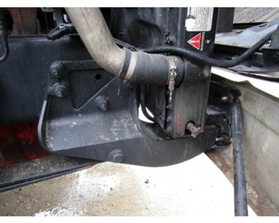 International 9400i Right Spring Hanger