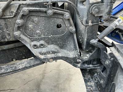 Kenworth T680 Right Spring Hanger