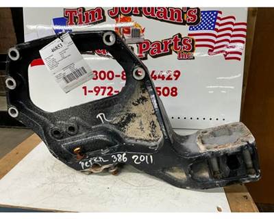 Paccar 386 Right Spring Hanger for a Peterbilt 386