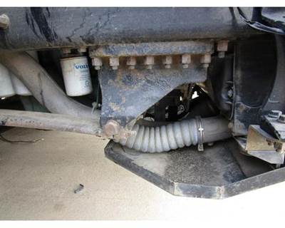 Volvo VNL Right Spring Hanger