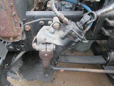 TRW/ROSS TAS65004 Steering Gear / Rack for a Freightliner FLD120