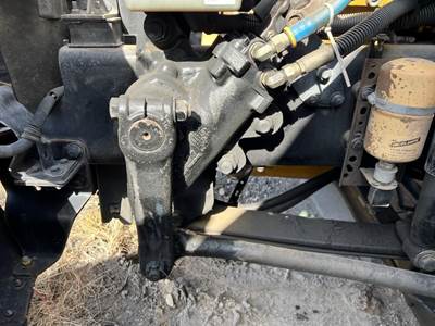 TRW/ROSS THP60001 Steering Gear / Rack for a Freightliner M2 106