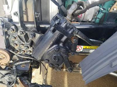 TRW/ROSS THP60004 Steering Gear / Rack for a Volvo VNL