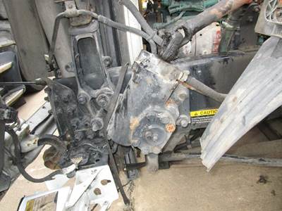 TRW/ROSS THP60004 Steering Gear / Rack for a Volvo VNL