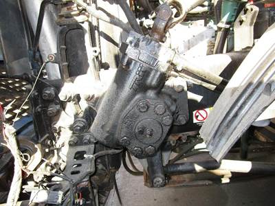 TRW/ROSS THP60004A Steering Gear / Rack for a Volvo VNL