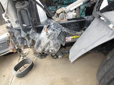 TRW/ROSS THP60004A Steering Gear / Rack for a Volvo VNL