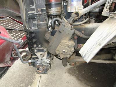 TRW/ROSS THP60009 Steering Gear / Rack for a Volvo VNL