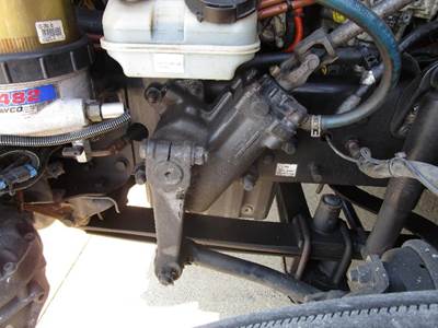 TRW/ROSS THP60010 Steering Gear / Rack for a Freightliner CASCADIA 125
