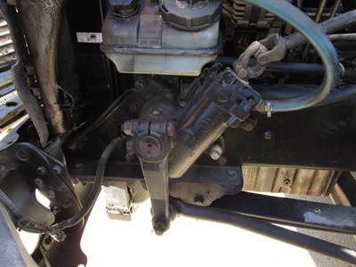 TRW/ROSS THP60010 Steering Gear / Rack for a Freightliner COLUMBIA 120