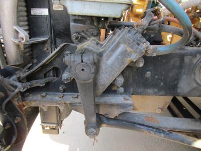 TRW/ROSS THP60010 Steering Gear / Rack for a Freightliner COLUMBIA 120