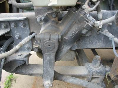 TRW/ROSS THP60010 Steering Gear / Rack for a Freightliner COLUMBIA 120