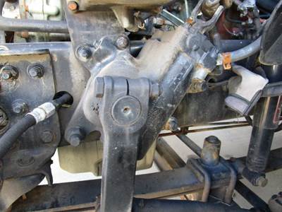 TRW/ROSS THP60010 Steering Gear / Rack for a Freightliner COLUMBIA 120
