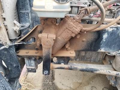 TRW/ROSS THP60010 Steering Gear / Rack for a Freightliner COLUMBIA 120