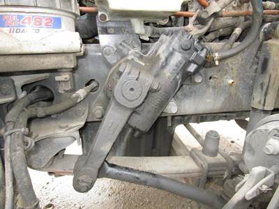 TRW/ROSS THP60010 Steering Gear / Rack for a Freightliner CASCADIA 125