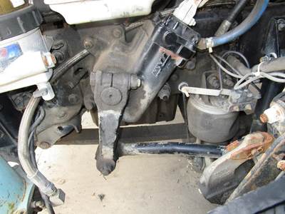TRW/ROSS THP60010 Steering Gear / Rack for a Freightliner CASCADIA 125