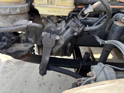 TRW/ROSS THP60010 Steering Gear / Rack for a Freightliner CASCADIA 125