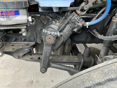 TRW/ROSS THP60010 Steering Gear / Rack for a Freightliner CASCADIA 125