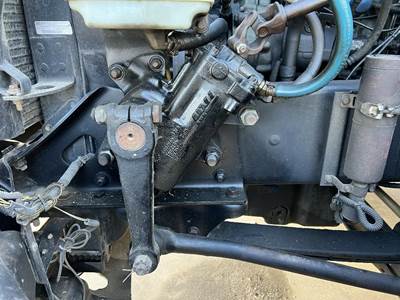 TRW/ROSS THP60010 Steering Gear / Rack for a Freightliner ST120
