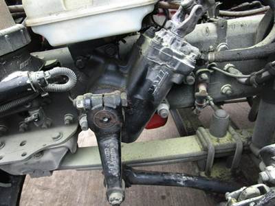 TRW/ROSS THP60010 Steering Gear / Rack for a Freightliner CASCADIA 125