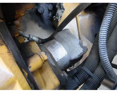 TRW/ROSS 387 Steering Pump for a Peterbilt 387