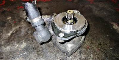 TRW/ROSS Steering Pump