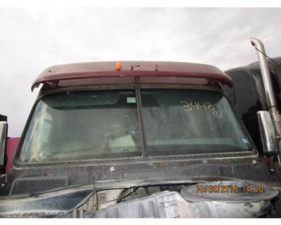 Freightliner Cascadia Sun Visor for a Freightliner CASCADIA 125