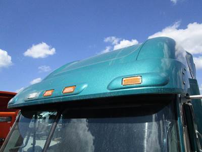 Freightliner Columbia Sun Visor for a Freightliner COLUMBIA 120