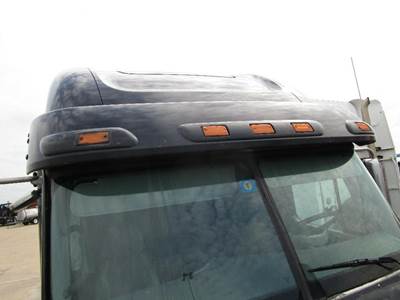 Freightliner Columbia Sun Visor for a Freightliner COLUMBIA 120
