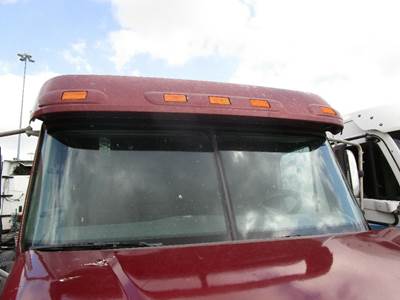 Freightliner Columbia Sun Visor for a Freightliner COLUMBIA 120