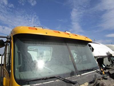 Freightliner Columbia Sun Visor for a Freightliner COLUMBIA 120
