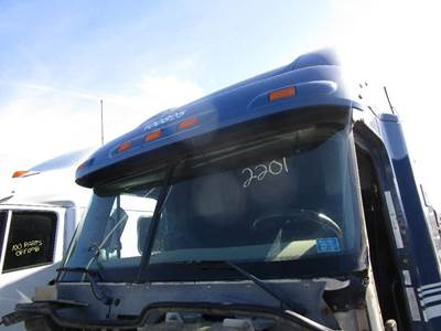 Freightliner Columbia Sun Visor for a Freightliner COLUMBIA 120