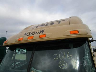 Freightliner Columbia Sun Visor for a Freightliner COLUMBIA 120