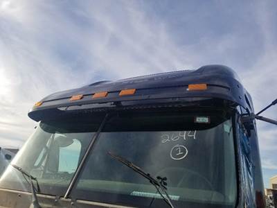Freightliner Columbia Sun Visor for a Freightliner COLUMBIA 120