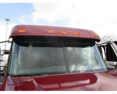 Freightliner Columbia Sun Visor for a Freightliner COLUMBIA 120