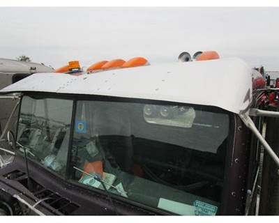 Freightliner FLD132 Sun Visor for a Freightliner FLD132T