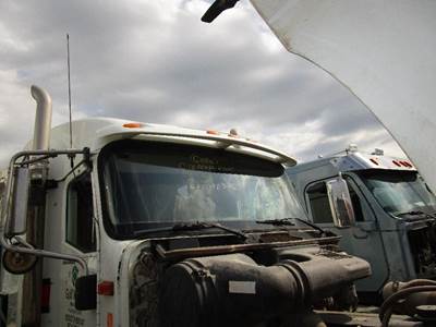 International 9400i Sun Visor