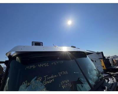 Mack Pinnacle CXU613 Sun Visor for a Mack CXU613