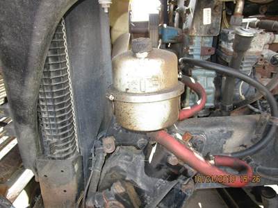 Freightliner Classic XL Suspension Parts for a Freightliner FLD132 XL CLASSIC